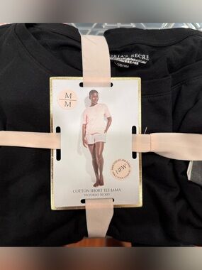 NWOT victorias secret cotton short tee-jama set size M